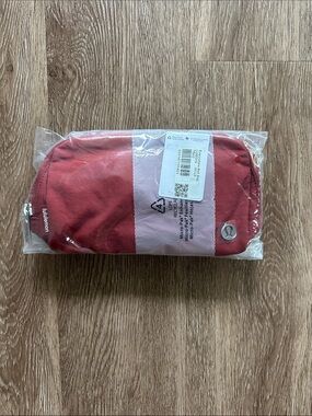 Lululemon Everywhere Belt Bag Terra Orange